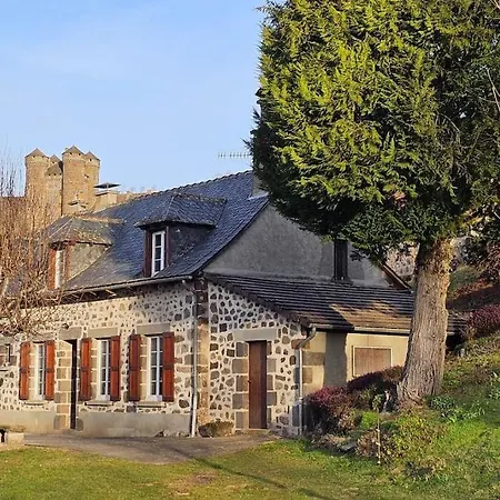 Holiday home L'oustal De L'adrienne E Jean , De Campagne Au Pied Des Montagnes *