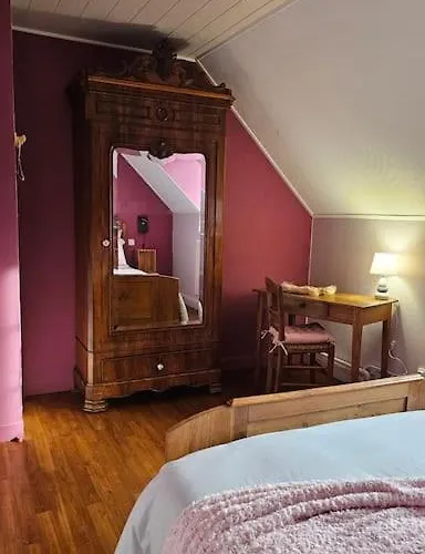 L'oustal De L'adrienne E Jean , De Campagne Au Pied Des Montagnes