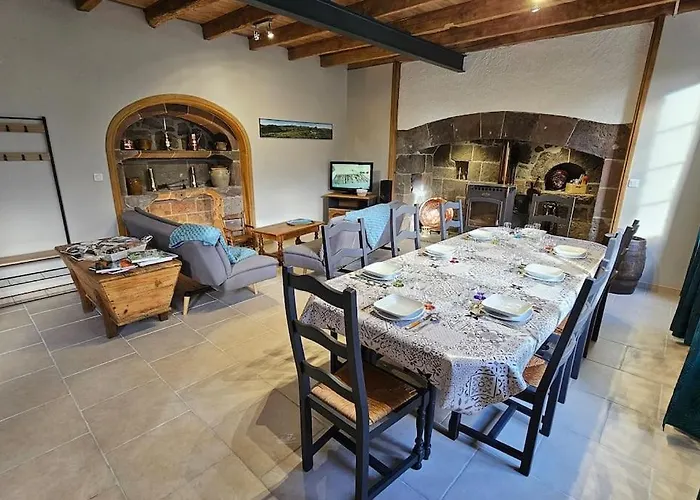 L'oustal De L'adrienne E Jean , De Campagne Au Pied Des Montagnes Дом отдыха *